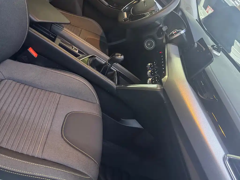 Beijing X3 2019 1.5T Manual Glory Edition