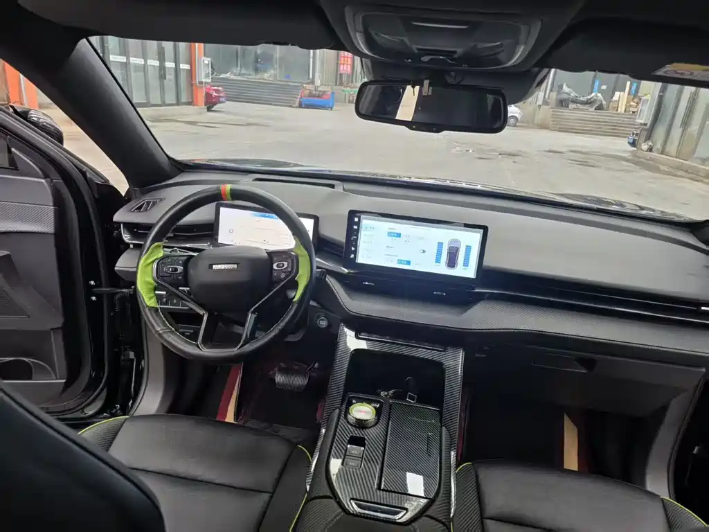 Haval H6S 2022 2.0T two-wheel drive Happy running version