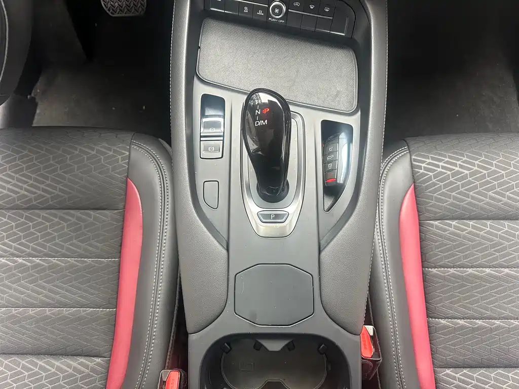 Haval F7 2020 1.5T two-wheel drive i cool