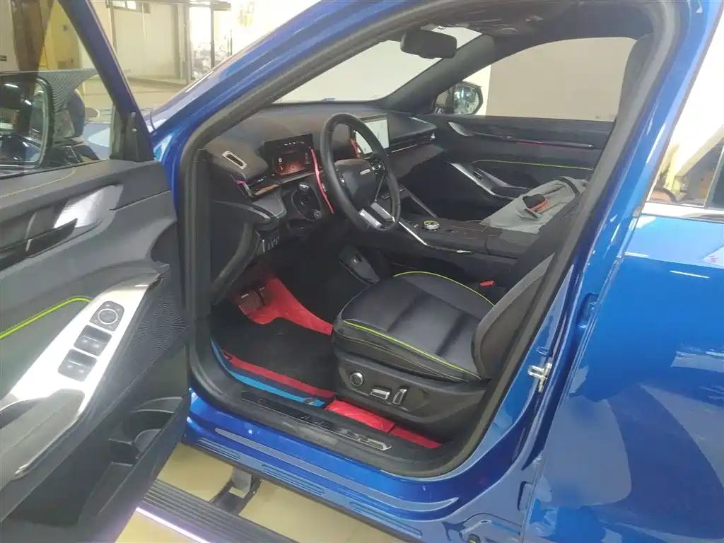 Haval H6S 2022 2.0T two-wheel drive smart running version