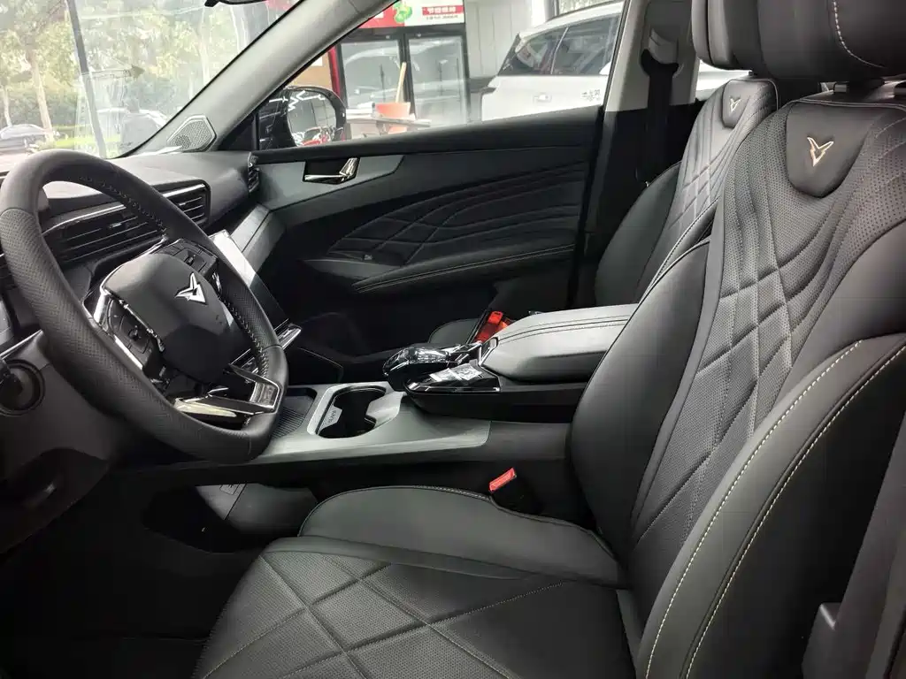 Kaiyi Kunlun 2025 1.5T Mountain Peak Version 5 Seats