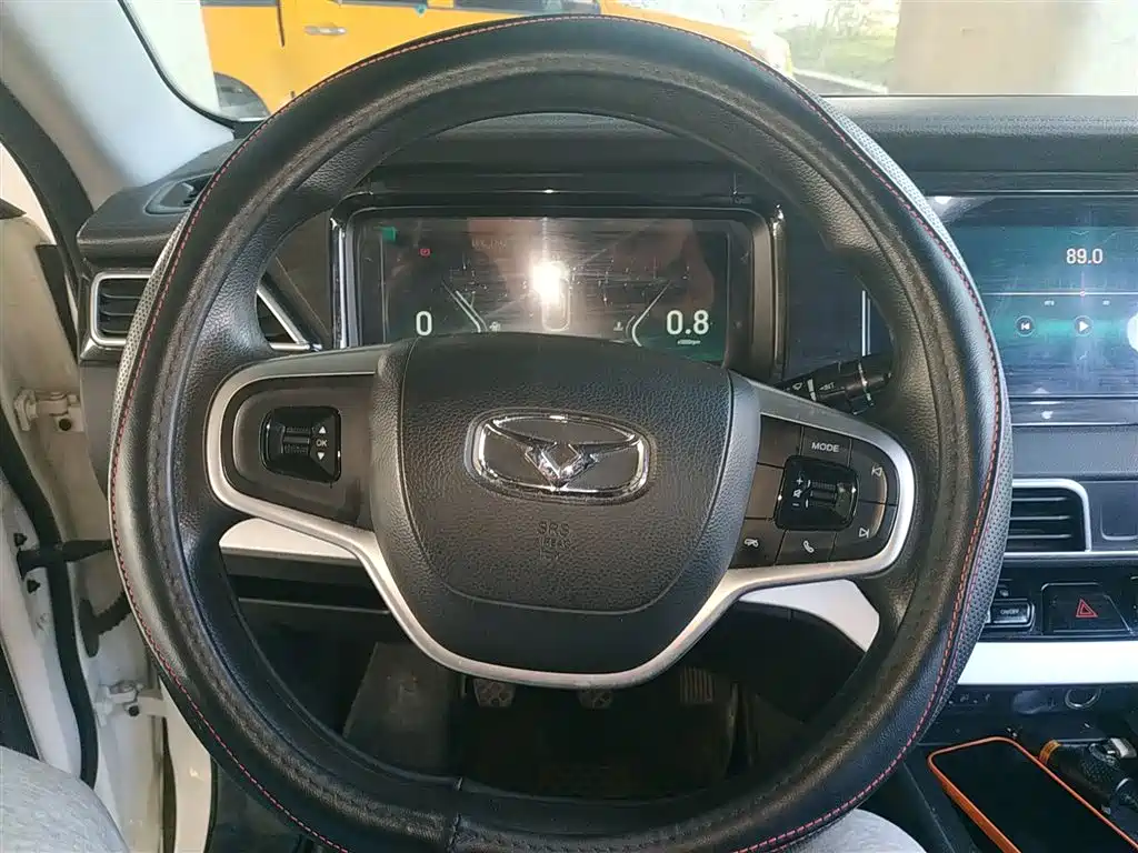 Xuanjie 2020 model facelift 1.5L manual Yue