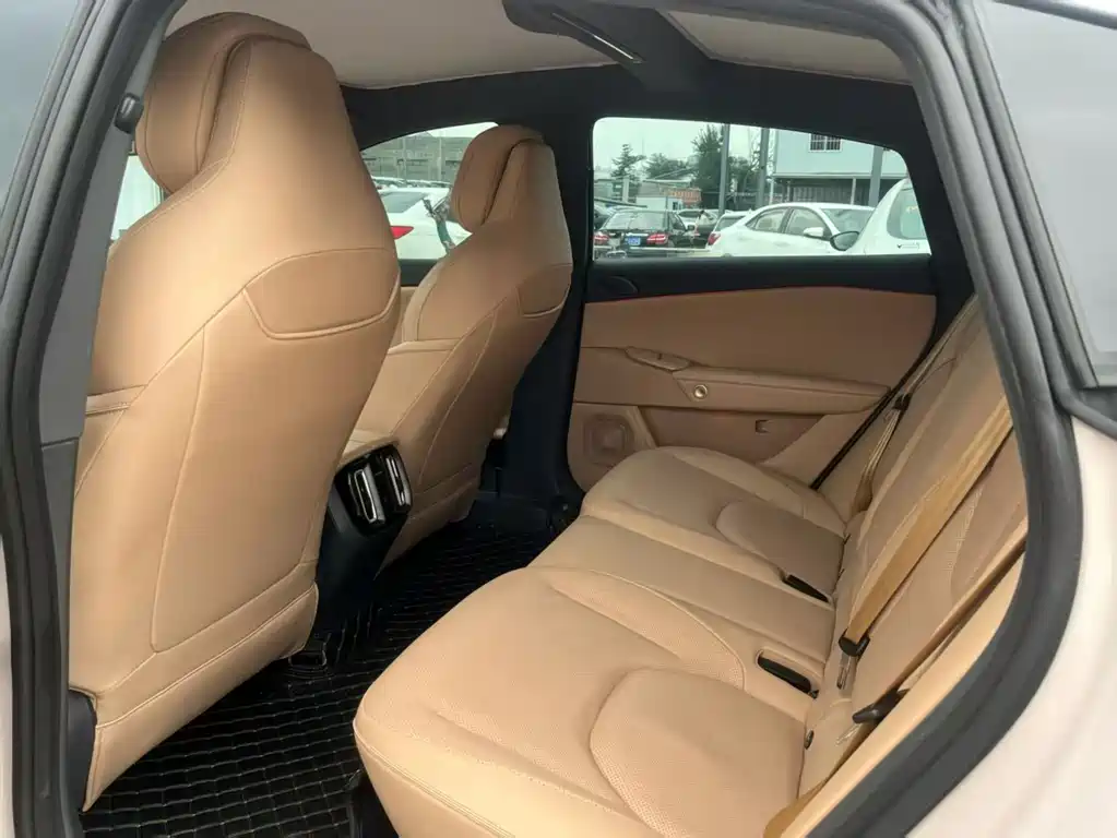 Polar Fox Alpha S5 2024 model 708MAX 200kW