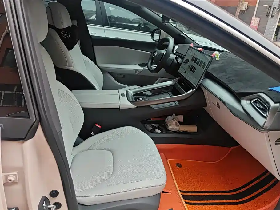 Polar Fox Alpha S5 2025 model 560MAX 185kW