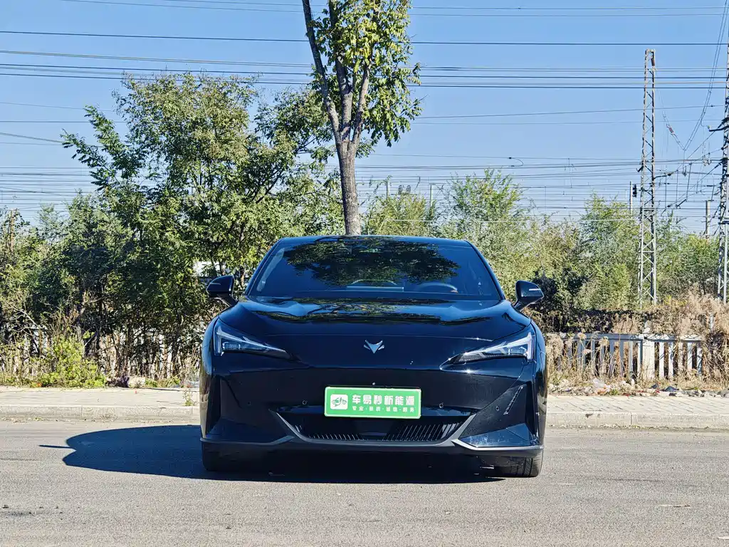 Polar Fox Alpha S5 2025 model 560PRO 185kW