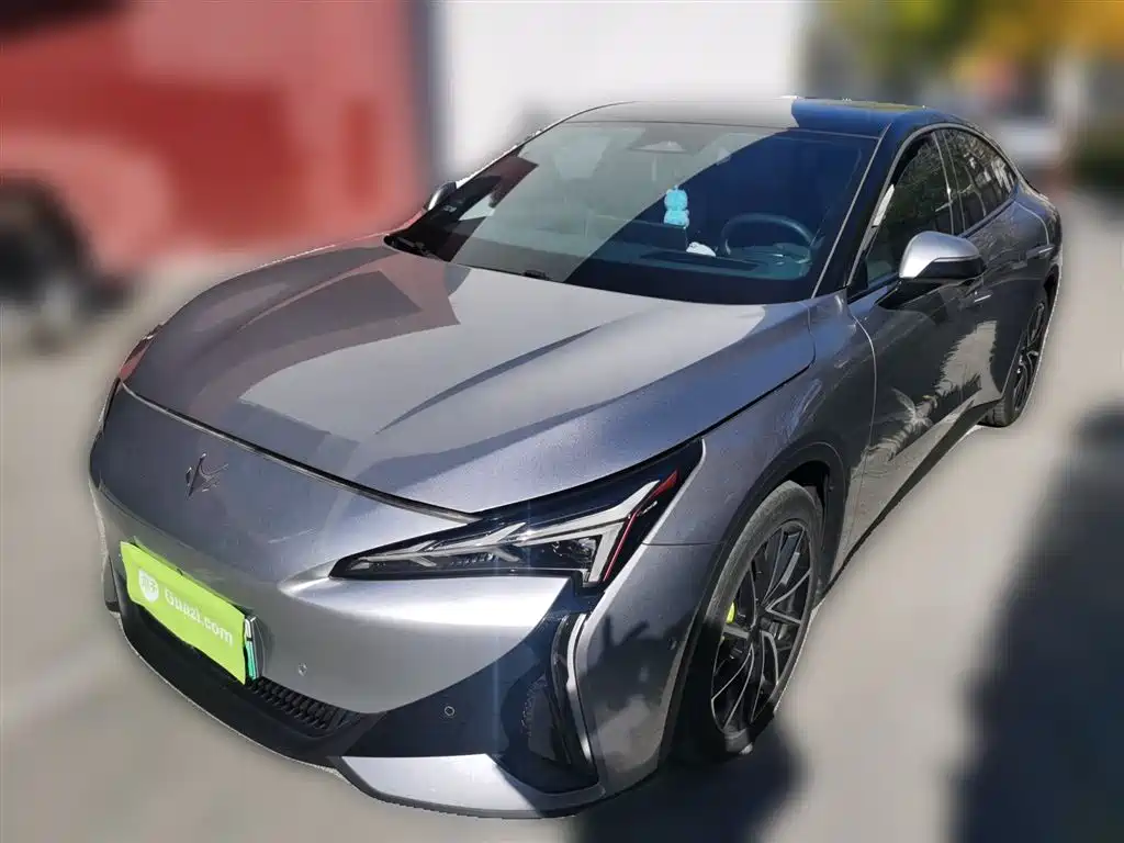 Polar Fox Alpha S5 2024 model 650ULTRA 390kW