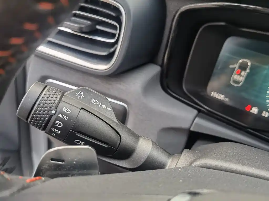 Lynk & Co. 03 2020 Model 1.5 TD DCT Jin Pro Version