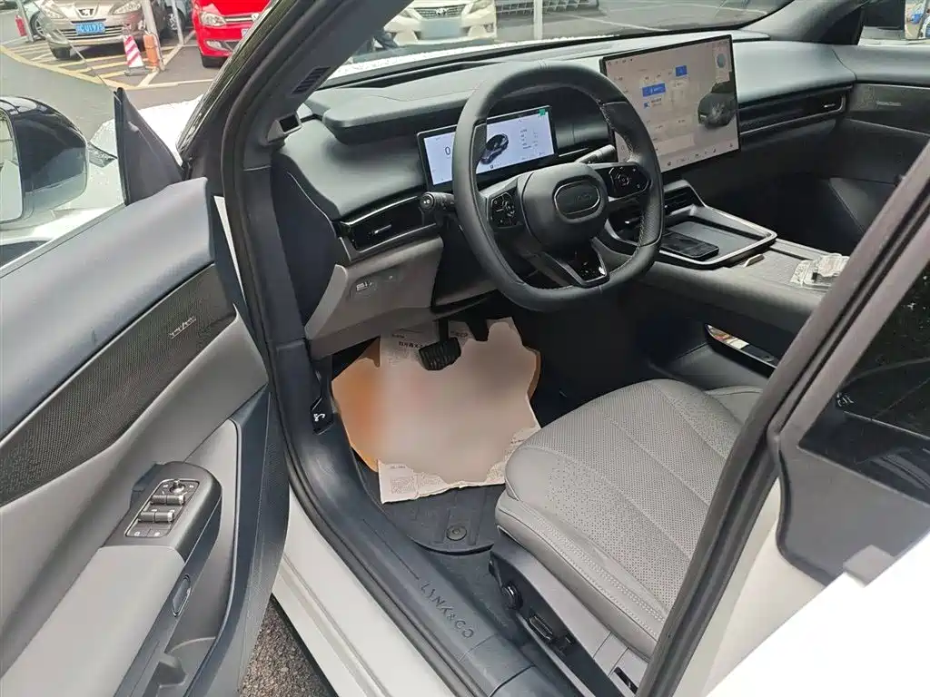 Lynk & Co. 07 EM-P 2024 EM-P 126 Long battery Life Ultra