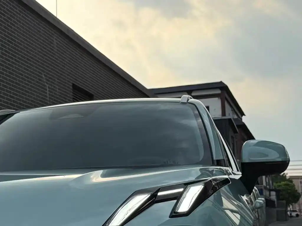 Lynk & Co. 06 EM-P 2024 EM-P 126 long battery life Max