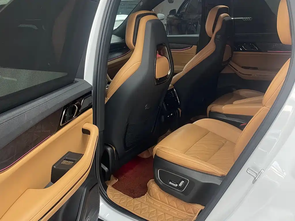 Lynk & Co. 09 2021 2.0T Ultra Six-seater