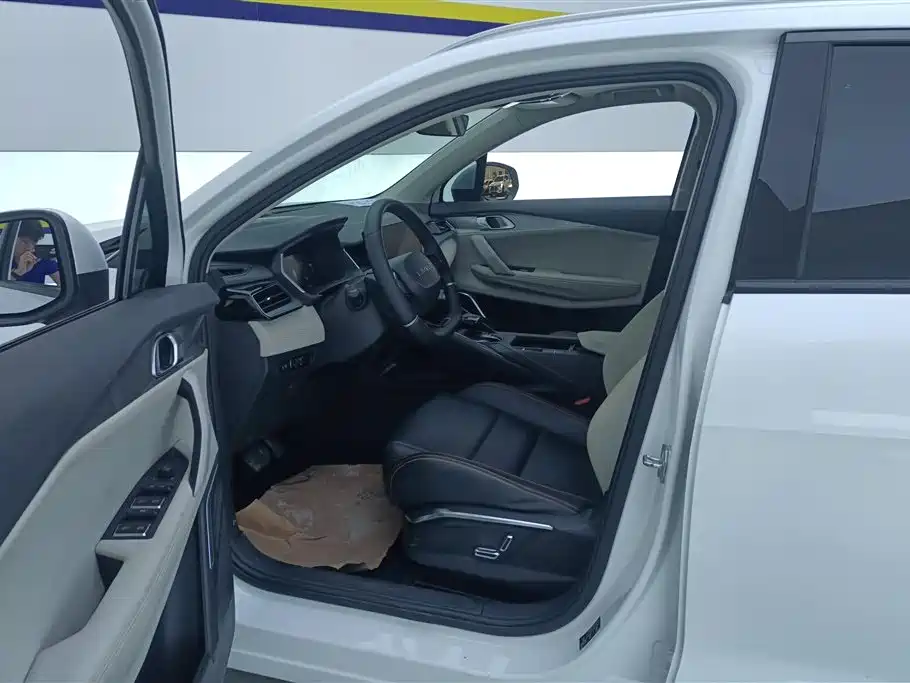 Lynk & Co. 06 EM-P 2022 PHEV 84KM battery Life Version Pro