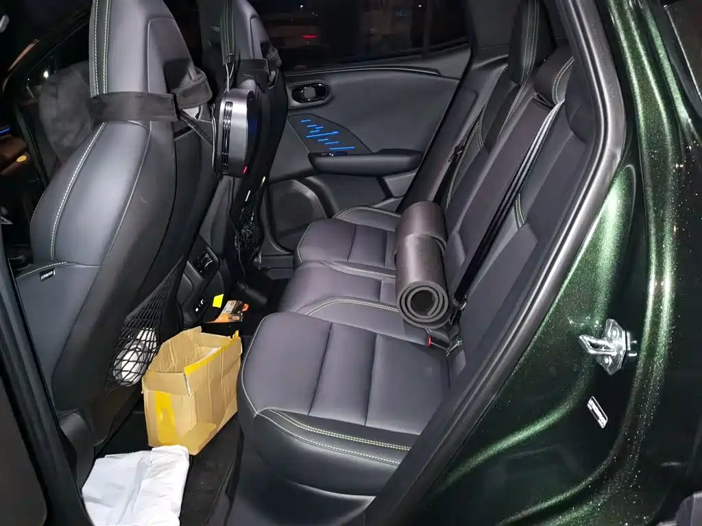 Lynk & Co. 06 EM-P 2023 EM-P 126 long battery Life Halo