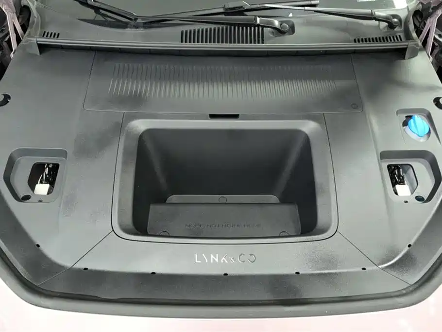 Lynk & Co Z20 2025 530km rear drive Pro