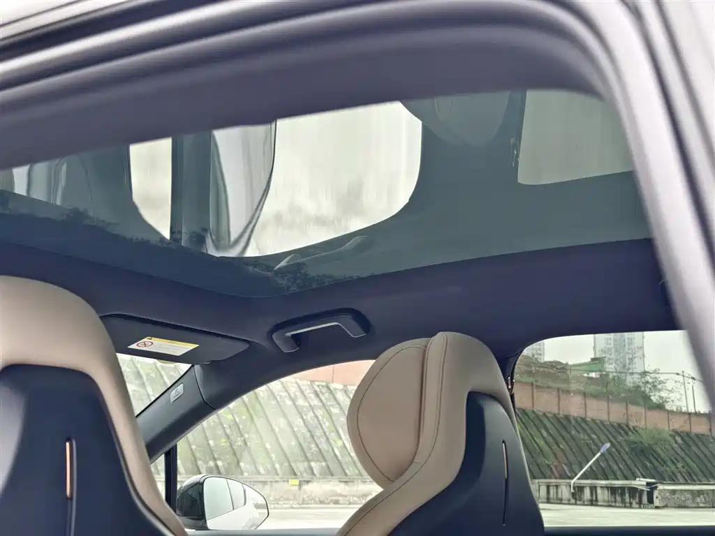 Lynk & Co Z20 2025 model 530km rear drive Max