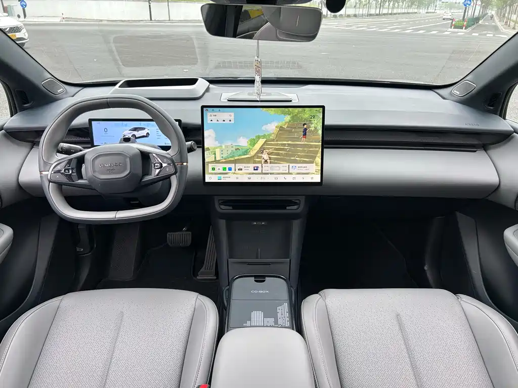 Lynk & Co Z20 2025 model 530km rear drive Max