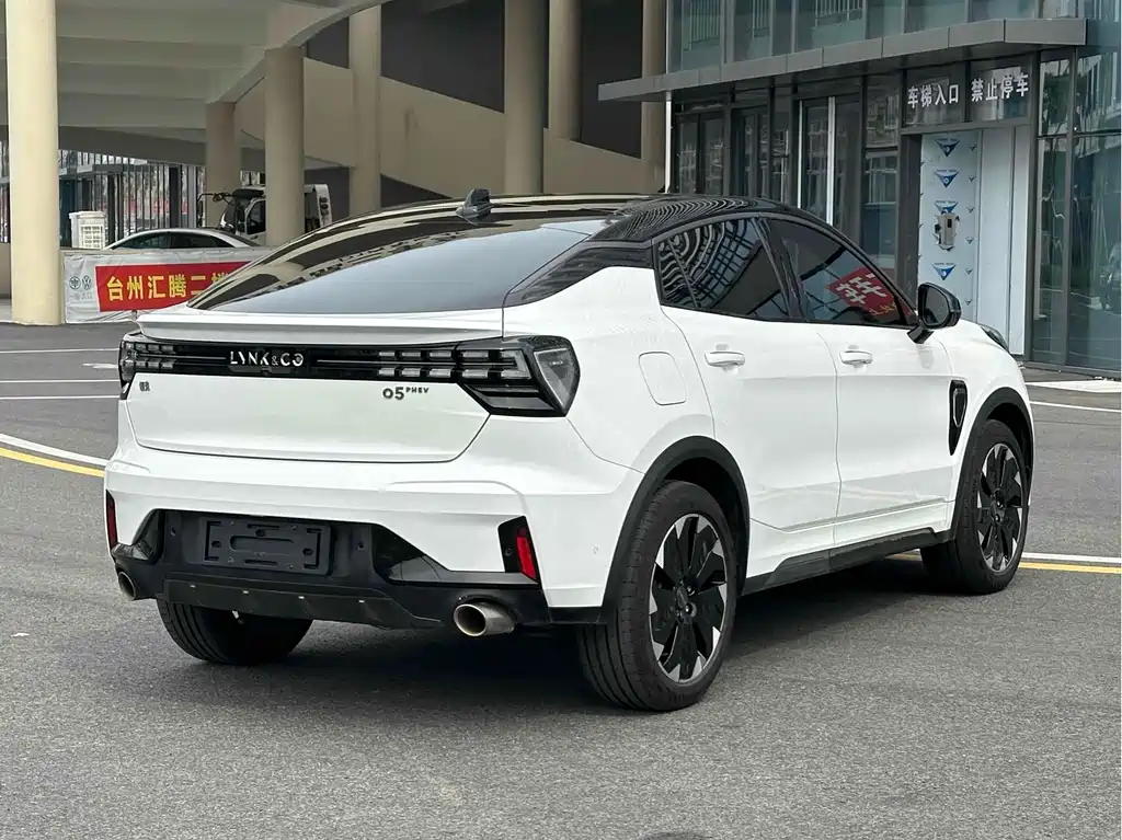 Lynk & Co. 05 EM-P 2021 Model 1.5 TD PHEV HALO