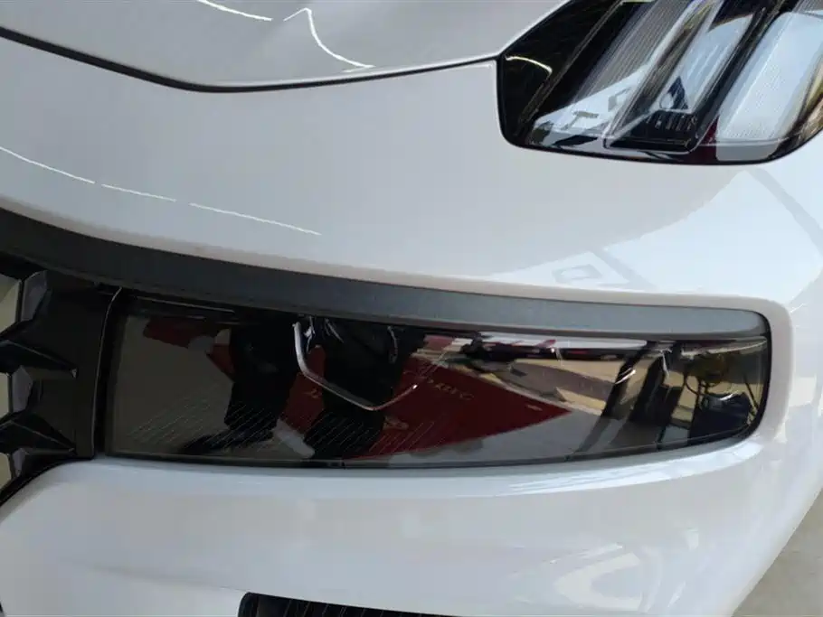 Lynk & Co. 09 EM-P 2023 2.0 TD EM-P Voyage Edition PM Six-seater