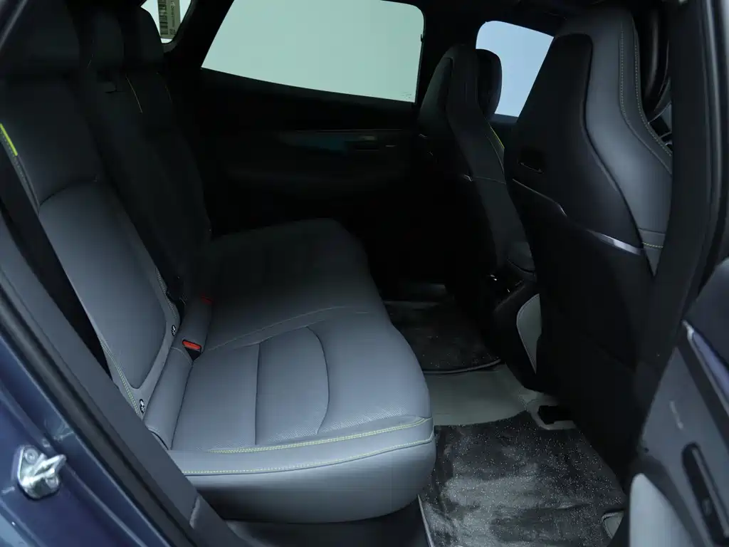 Lynk & Co. 08 EM-P 2023 220km four-wheel drive performance Halo