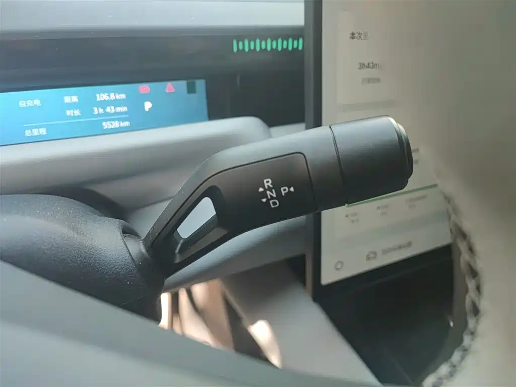 Lynk & Co Z10 2024 95kWh 702km four-wheel drive smart driving Ultra