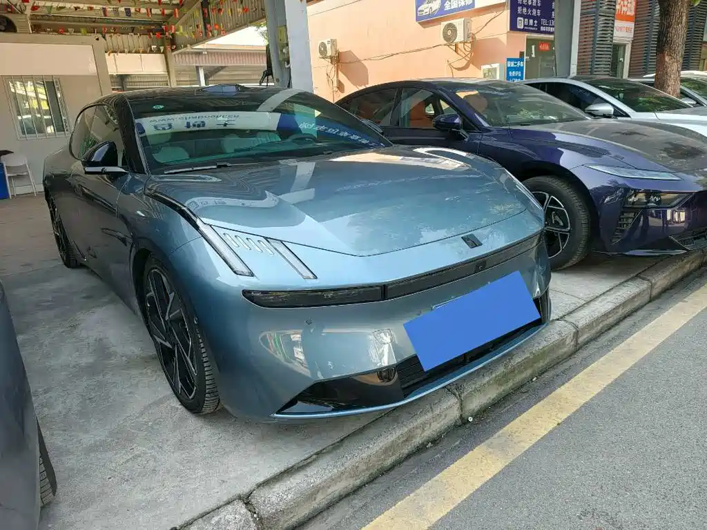 Lynk & Co Z10 2024 95kWh 702km four-wheel drive smart driving Ultra