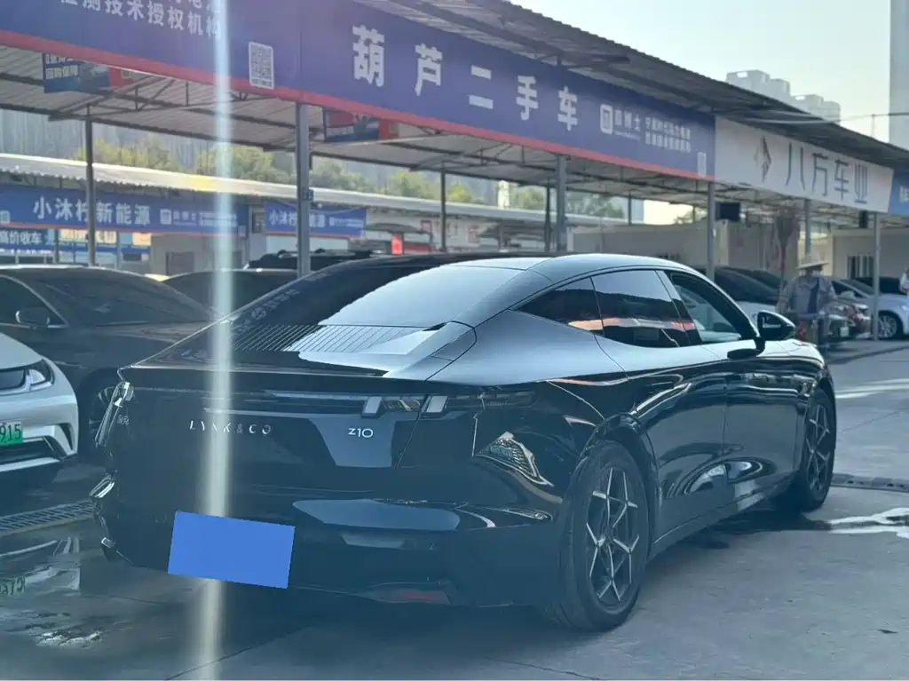 Lynk & Co Z10 2024 model 71kWh 602km rear drive Pro