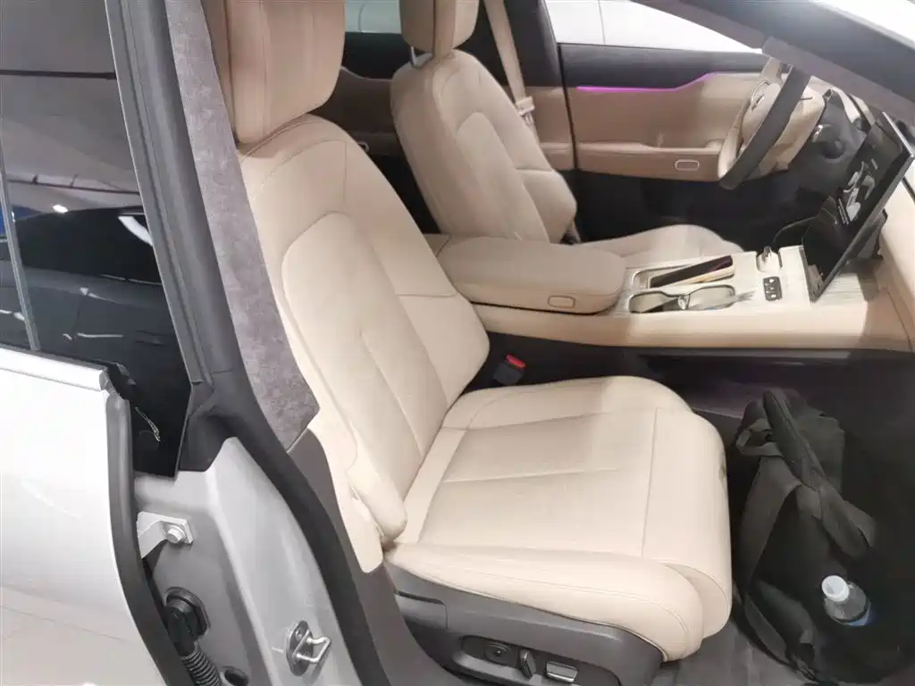 Фото машины 24