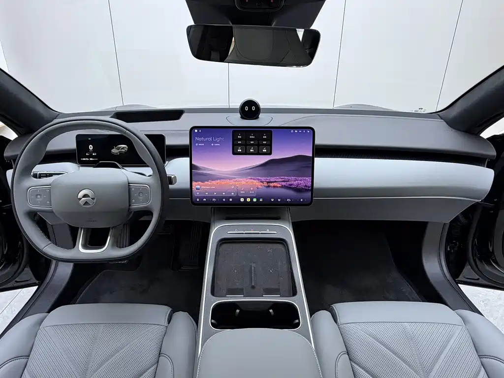 Nio ET5T 2025 model 75kWh Touring