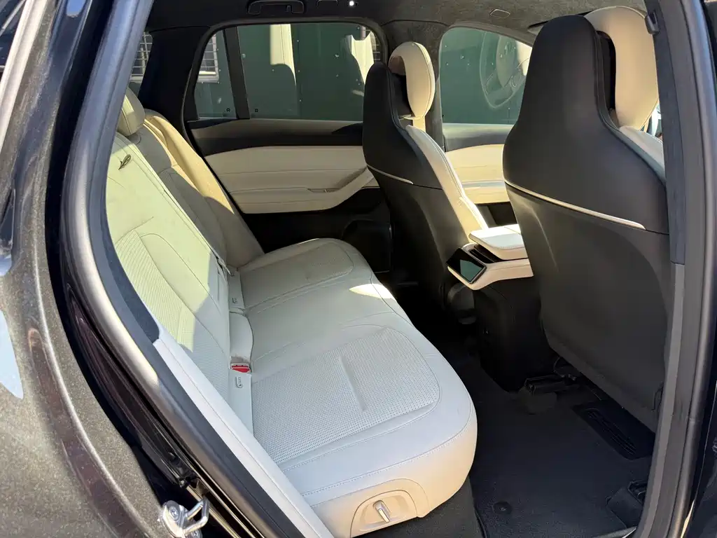 Фото машины 10