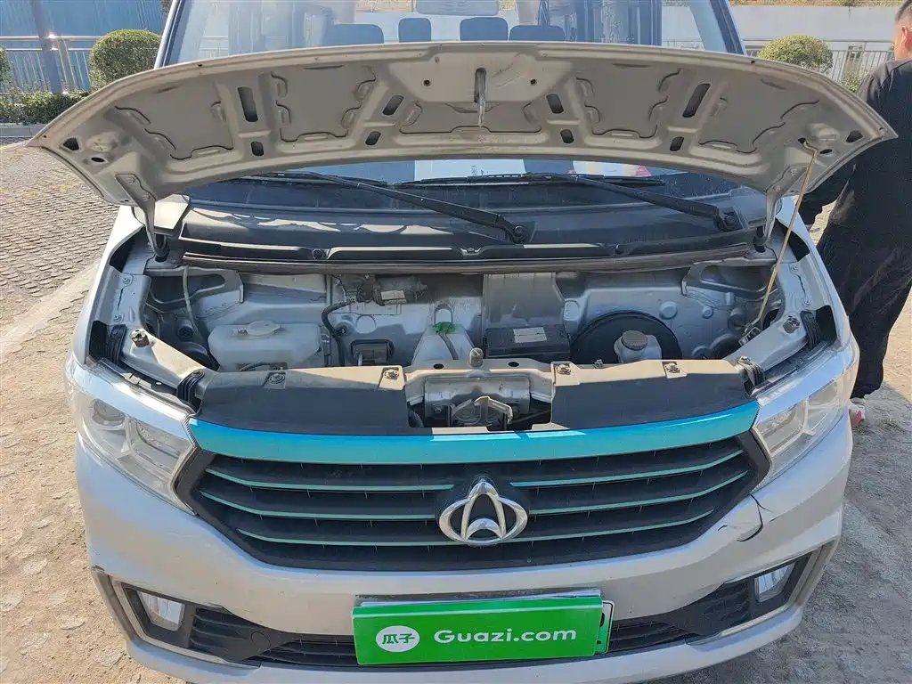 Crossing Star V5 EV 2021 Luxury 6-seater bus Ryoden System