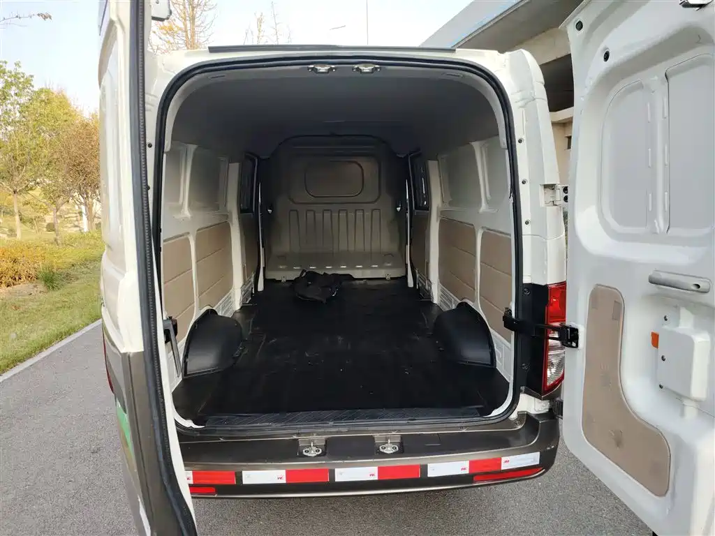 Фото машины 22