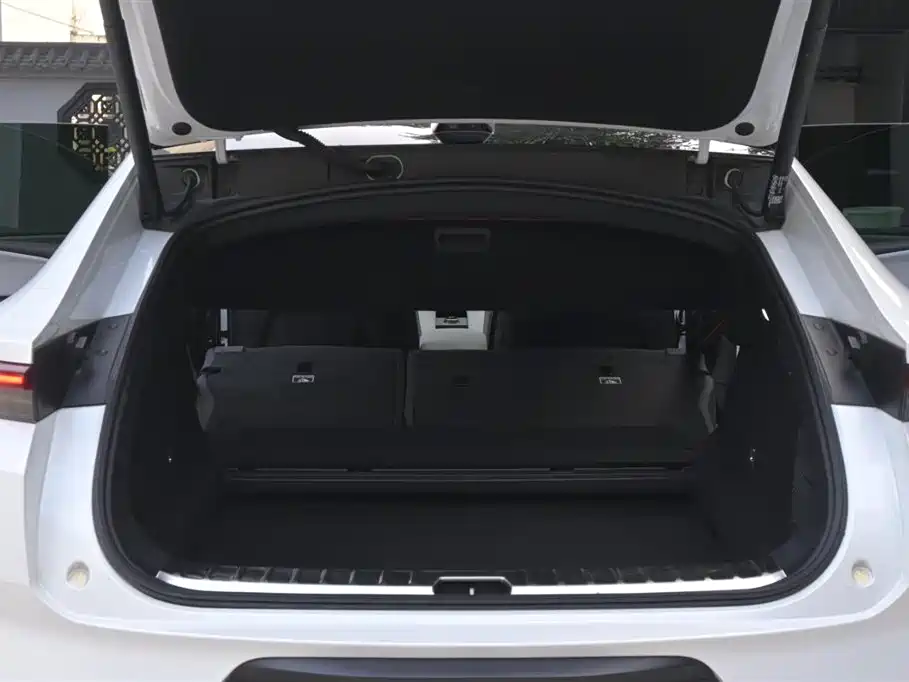 Фото машины 33