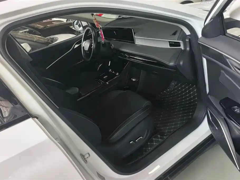 Nezha U 2022 Smart 400 Pro Lithium Iron Phosphate