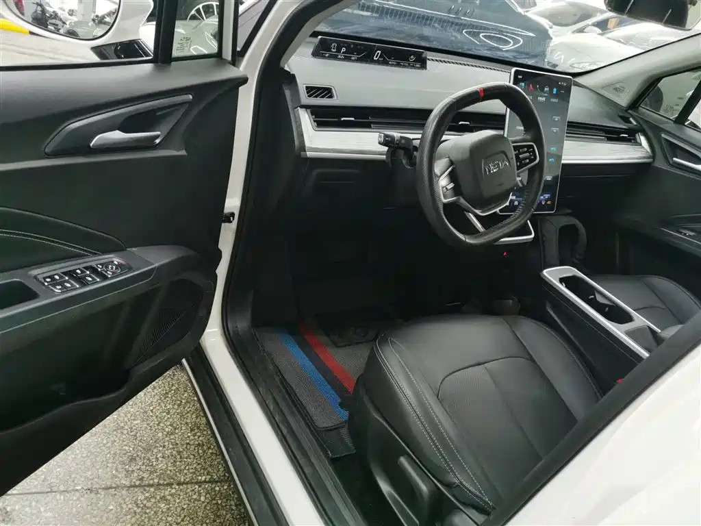 Nezha AYA 2023 model 401 Lite