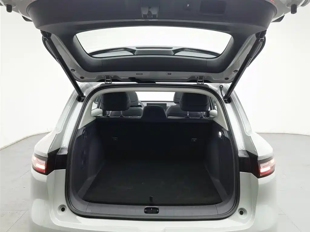 Фото машины 23