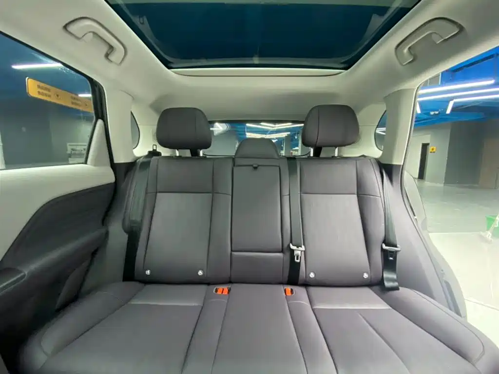 Фото машины 18