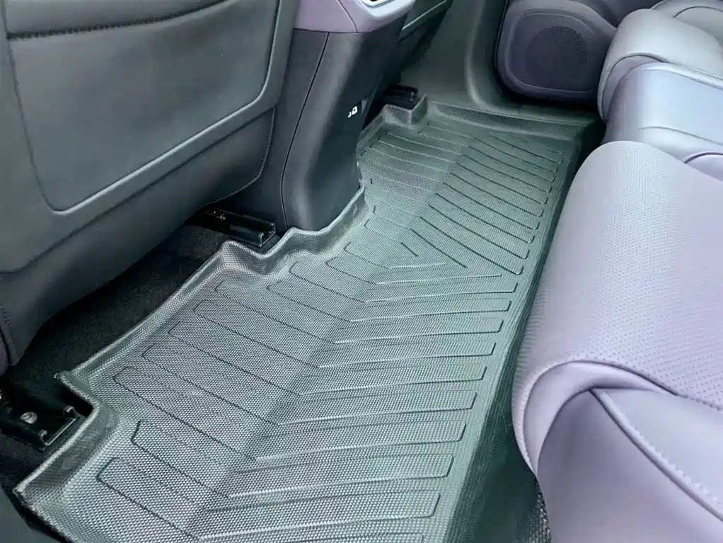 Фото машины 33