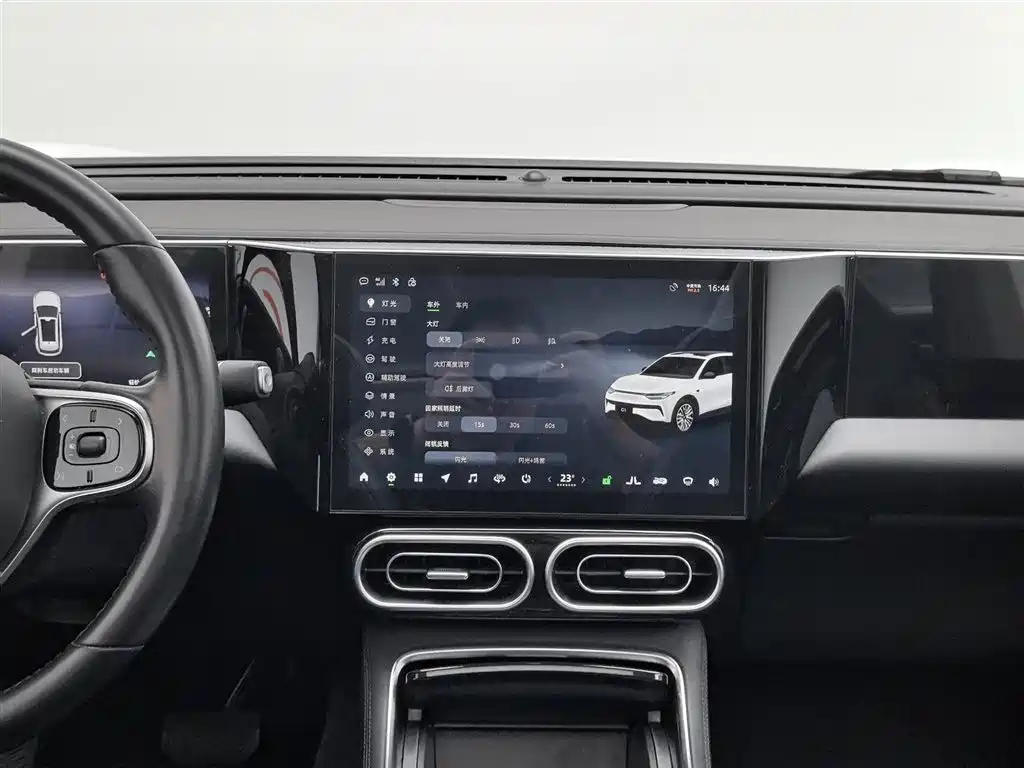 Фото машины 18