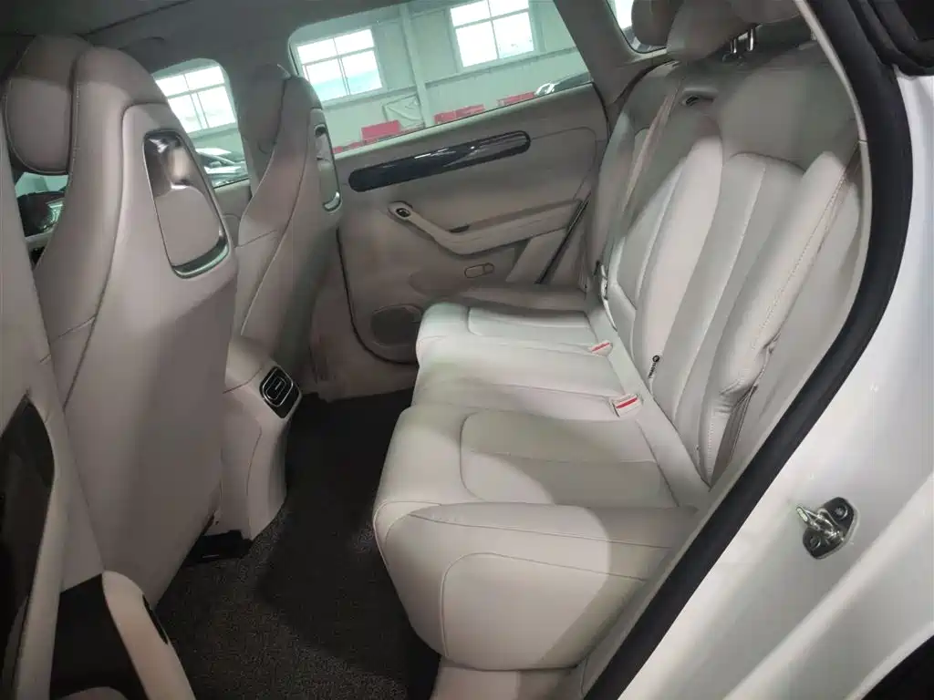 Фото машины 10