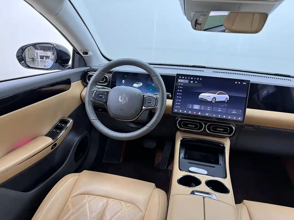 Фото машины 24