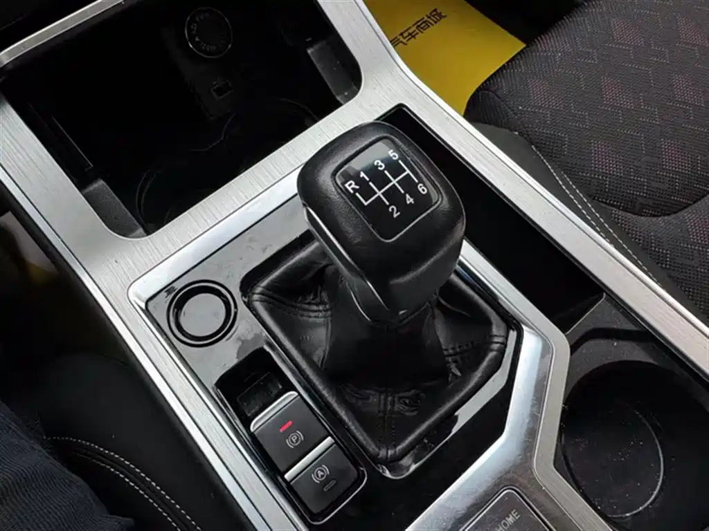 Jietu X70 2020 1.5T manual Smooth Running version 7 seats