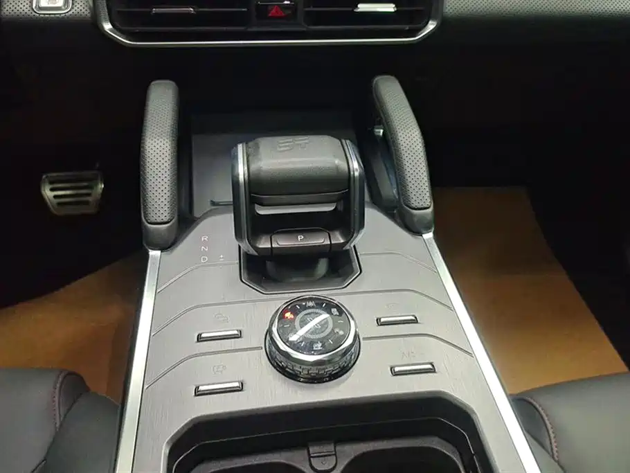 Jet Traveler 2023 2.0T four-wheel drive Crossing PRO