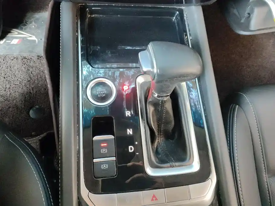 Jietu X90 2019 model 1.5T automatic smart enjoyment type 6-seater country V