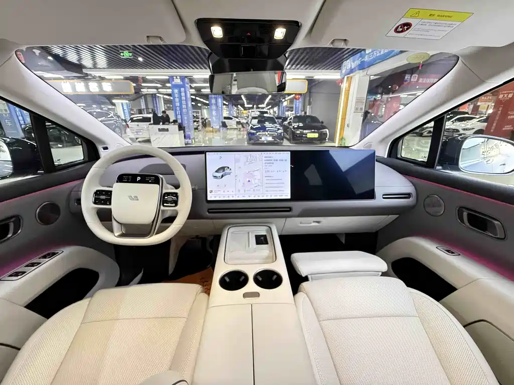 Ideal i8 2025 Standard Edition