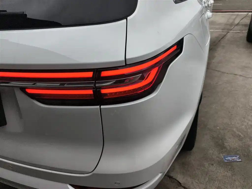 Ideal ONE 2021 extended range 6-seater version