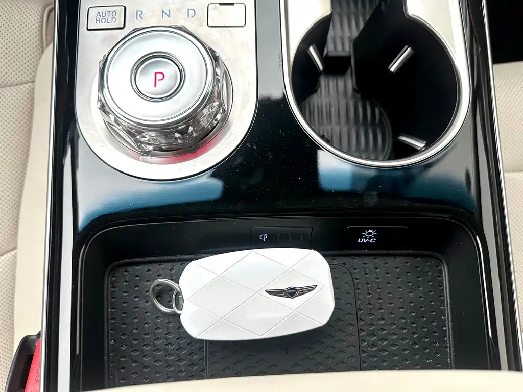 Genisys GV70 2025 2.5T two-wheel drive Deluxe Edition