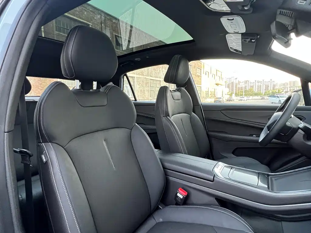 Фото машины 30