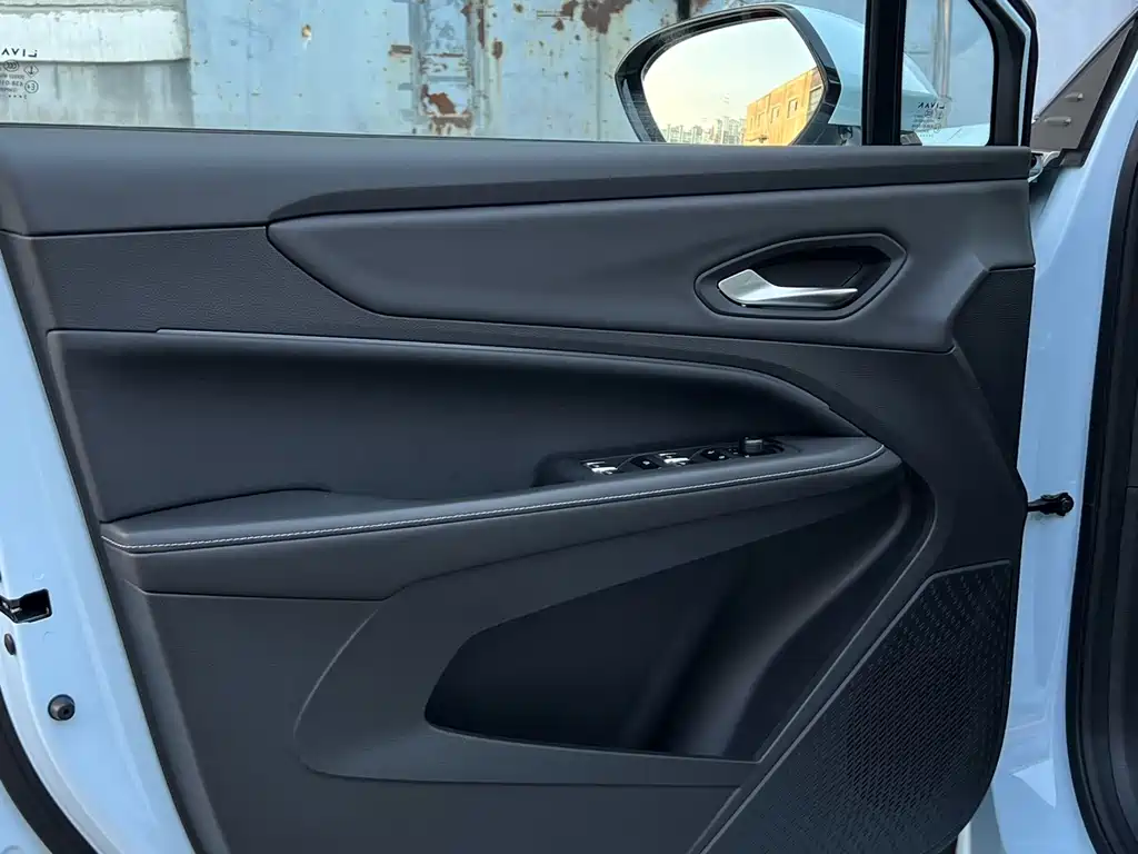 Фото машины 24