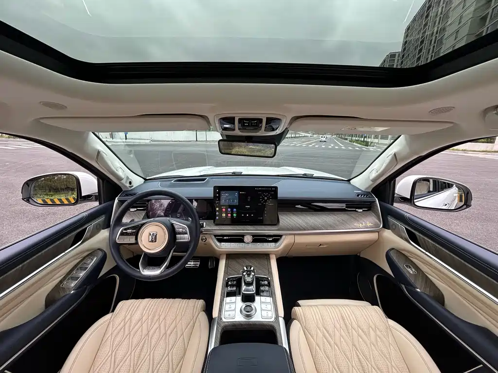 Tank 500 2022 model 3.0T sports version with 5 seats