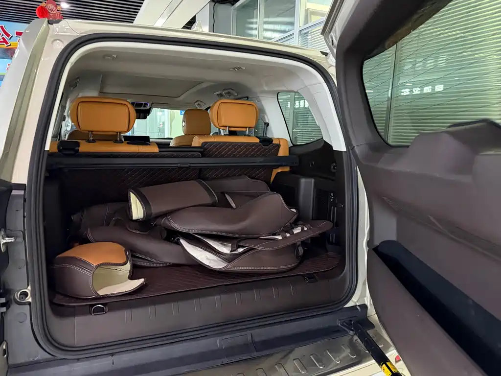 Tank 500 2023 model 3.0T Business edition landscape-making 7-seater