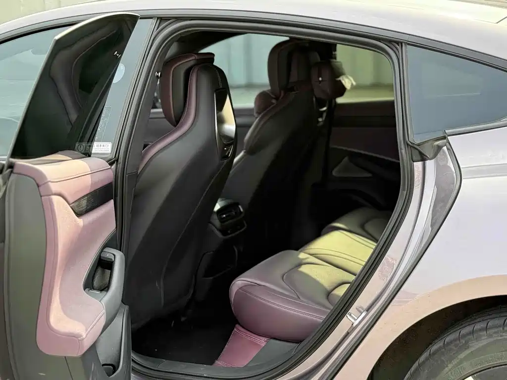 Xiaomi SU7 2024 four-wheel drive ultra-long battery life, high-end smart driving Max version